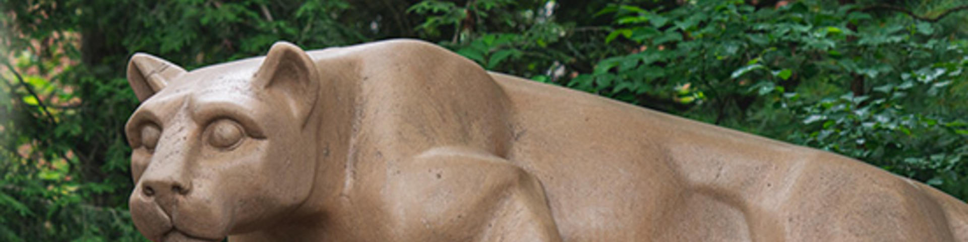 Penn State Nittany Lion statue.